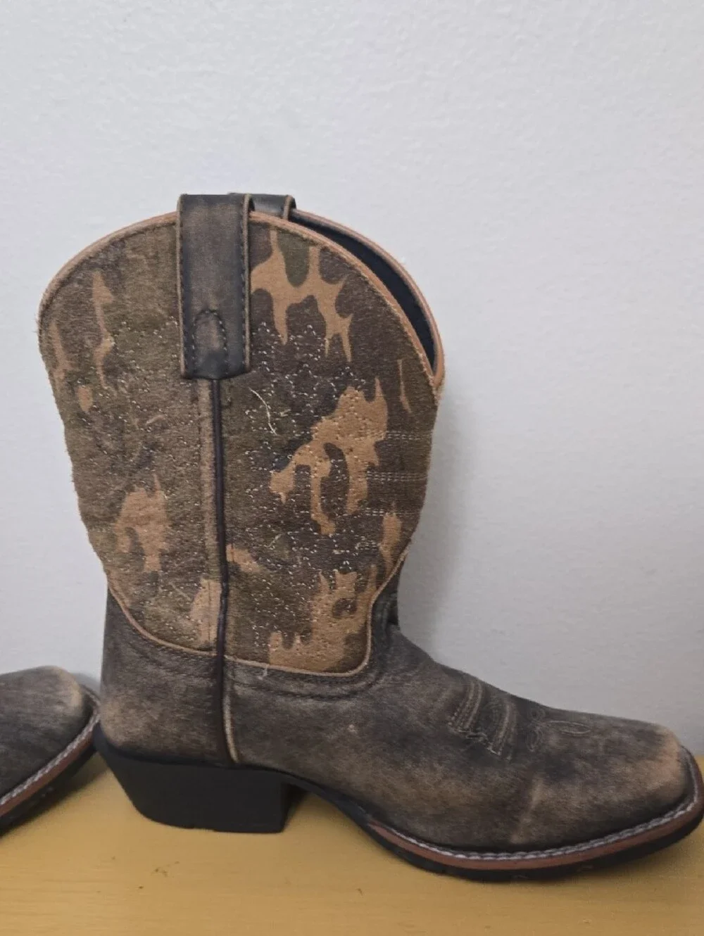 Dan Post Children's Western Cowboy Boots - Brown and Black Accents. Size 2D.
